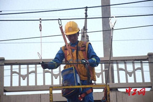 以武會(huì)友，錘煉意志——41名接觸網(wǎng)施工人員的特殊“網(wǎng)絡(luò)工程”